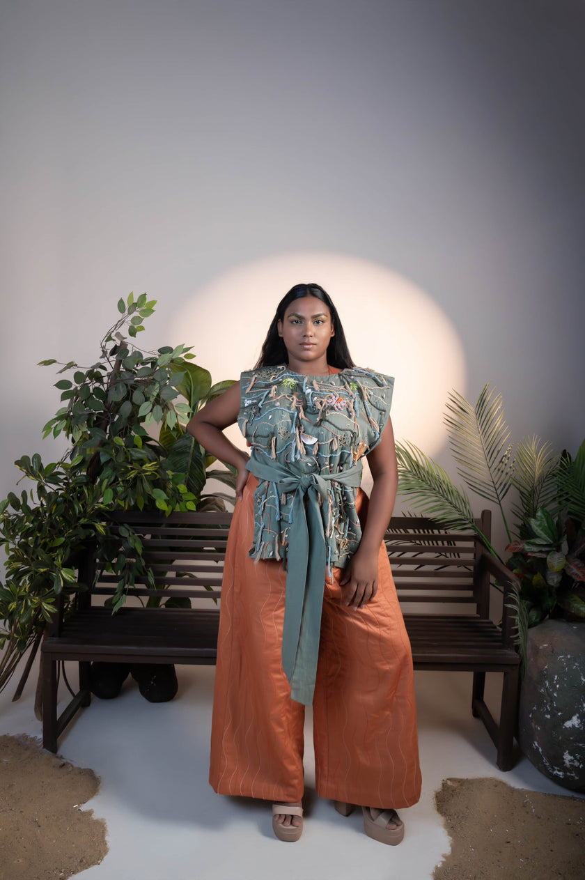 Reverie Seashell Overtop