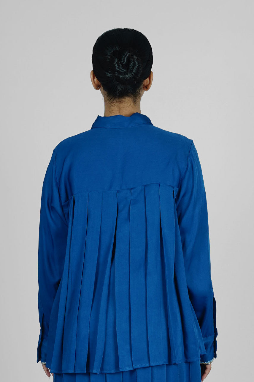 Shell Claw Blue Shirt