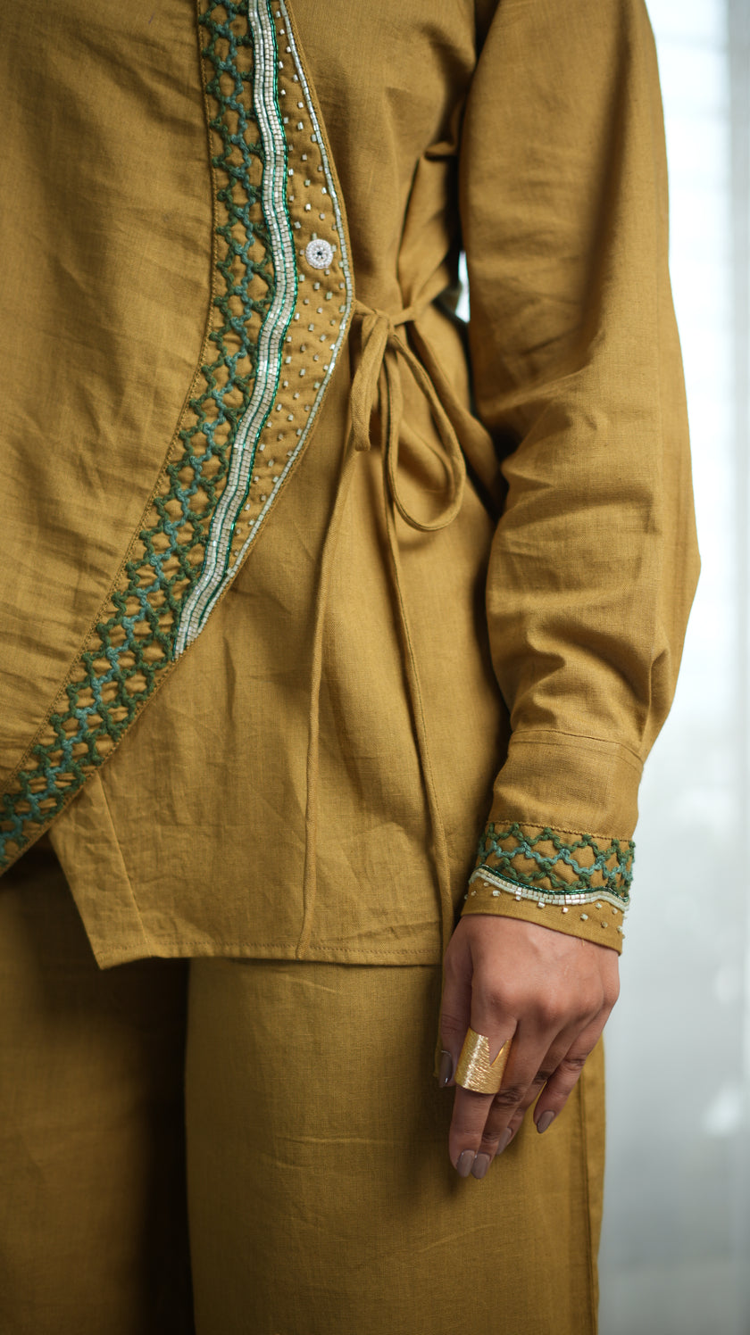 Fish Faced Mustard Yellow Set