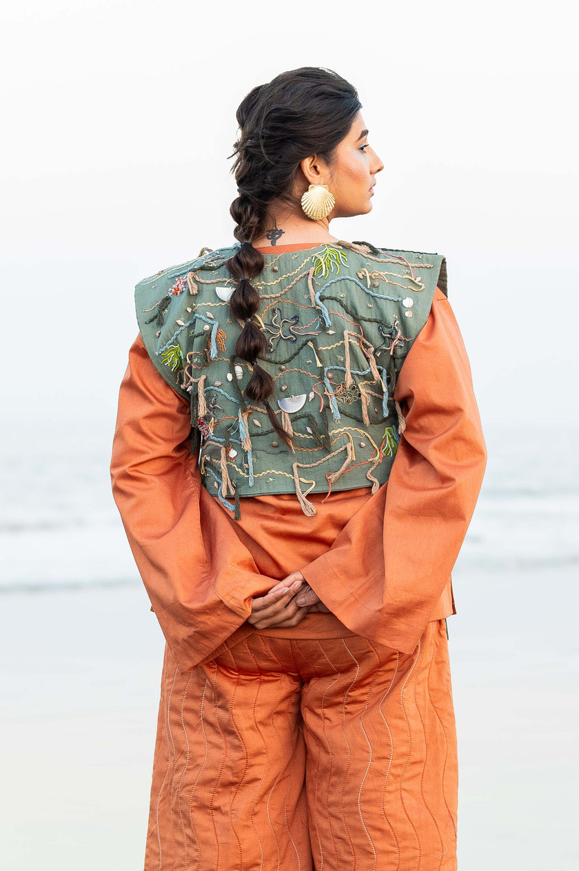 Reverie Seashell Overtop