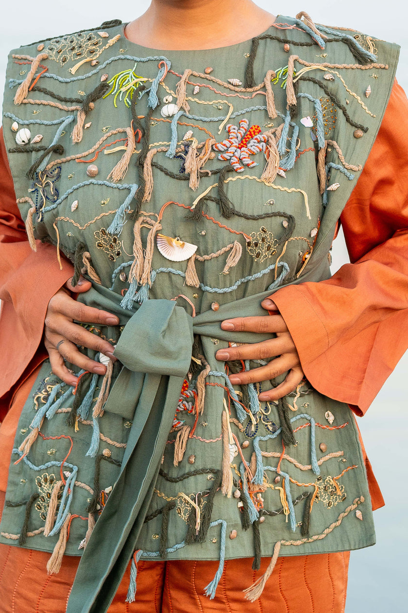 Reverie Seashell Overtop