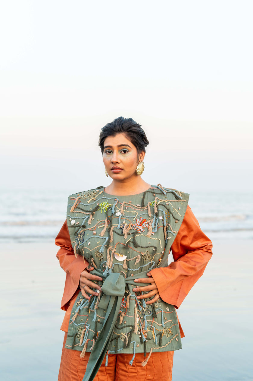 Reverie Seashell Overtop