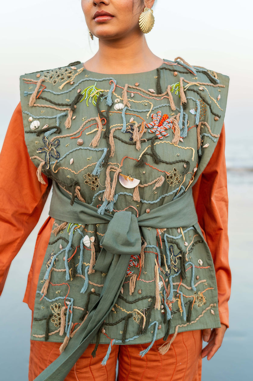 Reverie Seashell Overtop