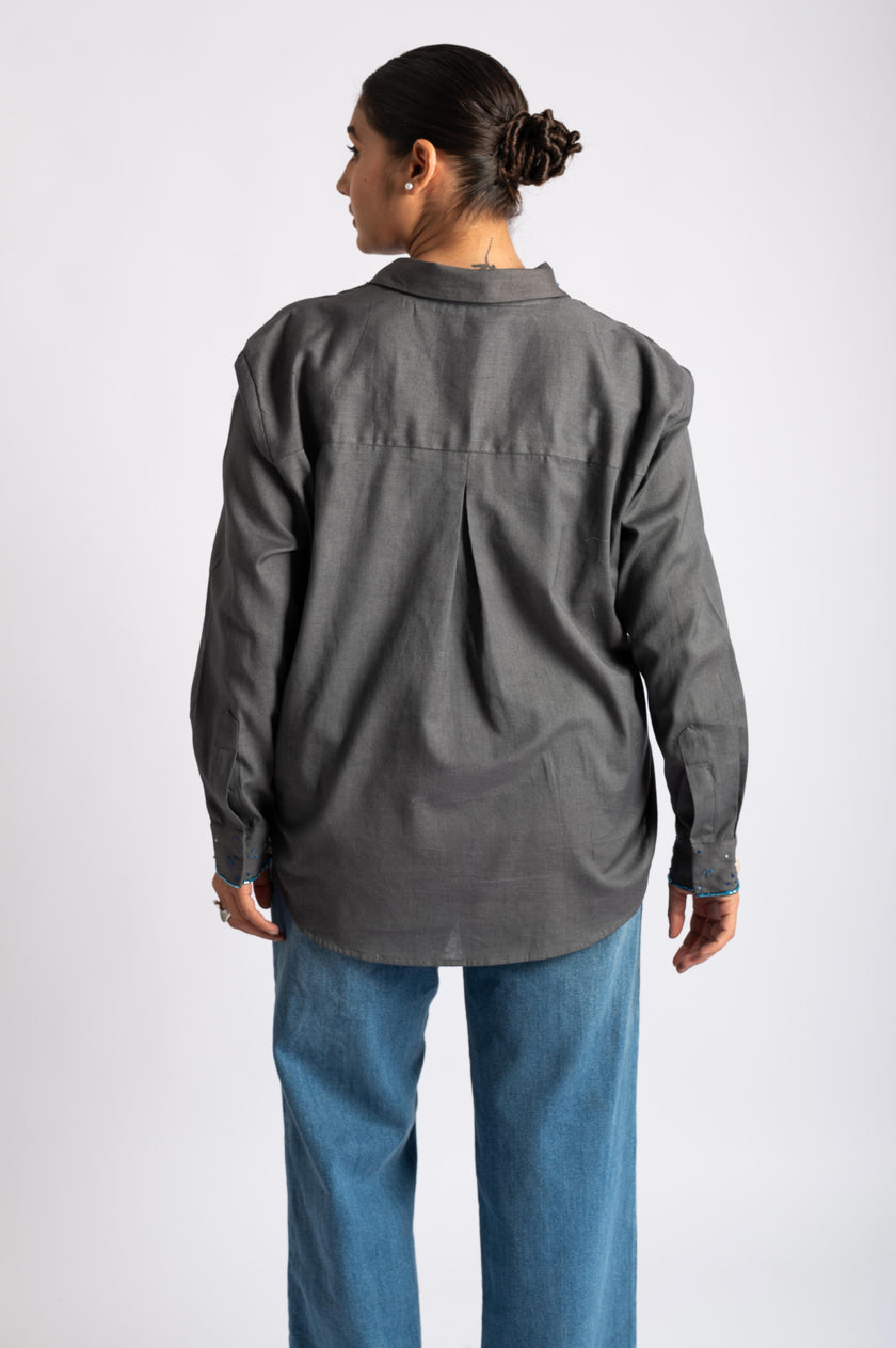 Seashell Halo Dark Grey Shirt