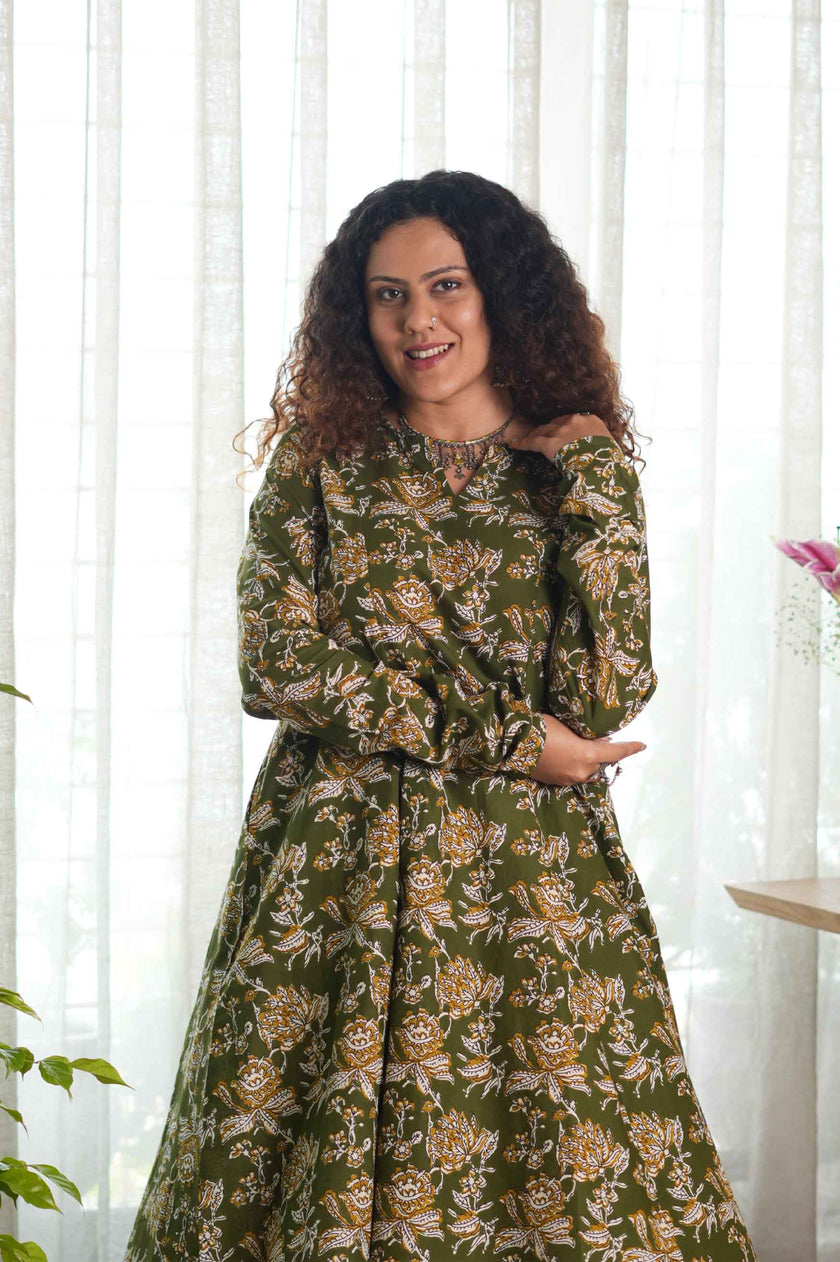 Olive Folklore Churidar-Sleeve Kurta Set