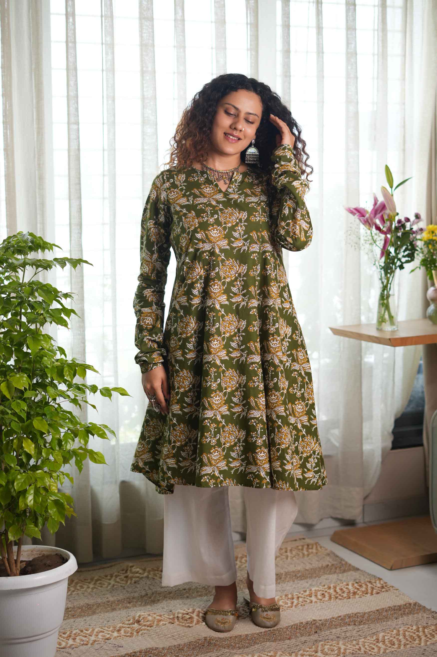 Olive Folklore Churidar-Sleeve Kurta Set