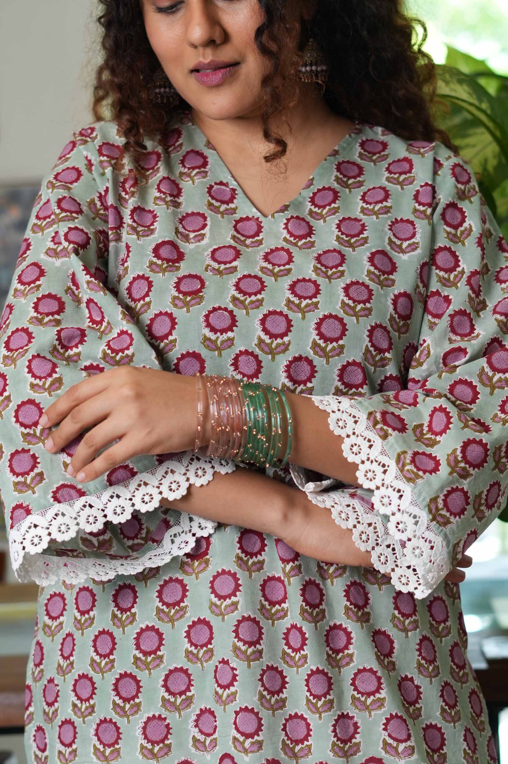 Noor Sage Farshi Set