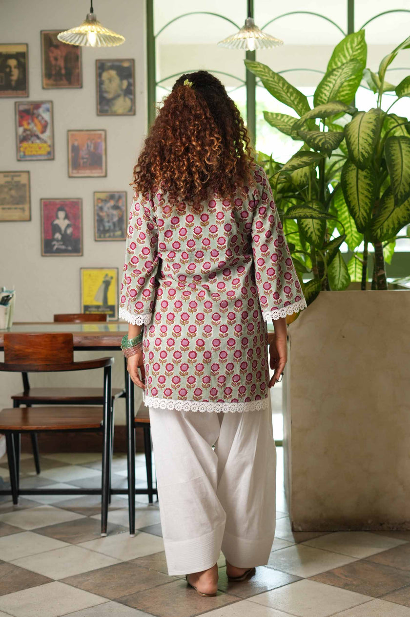 Noor Sage Farshi Set