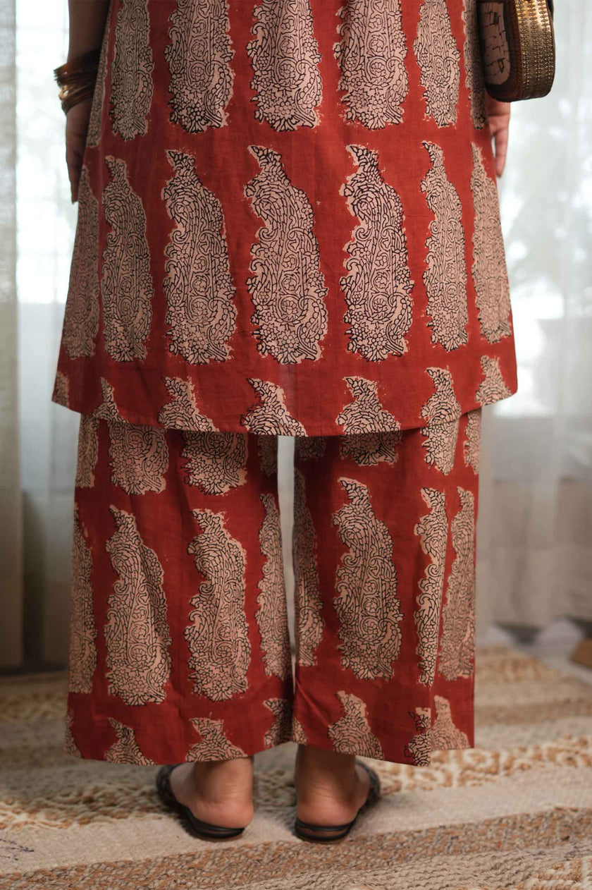 Gerua Ambi Handblock Set