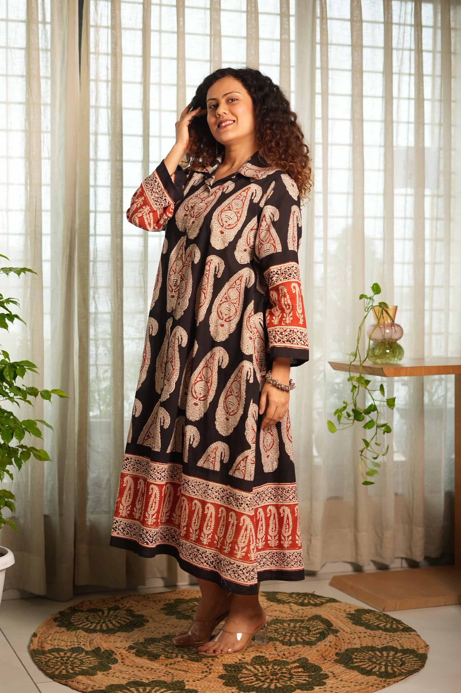Heritage Paisley Dress — Black