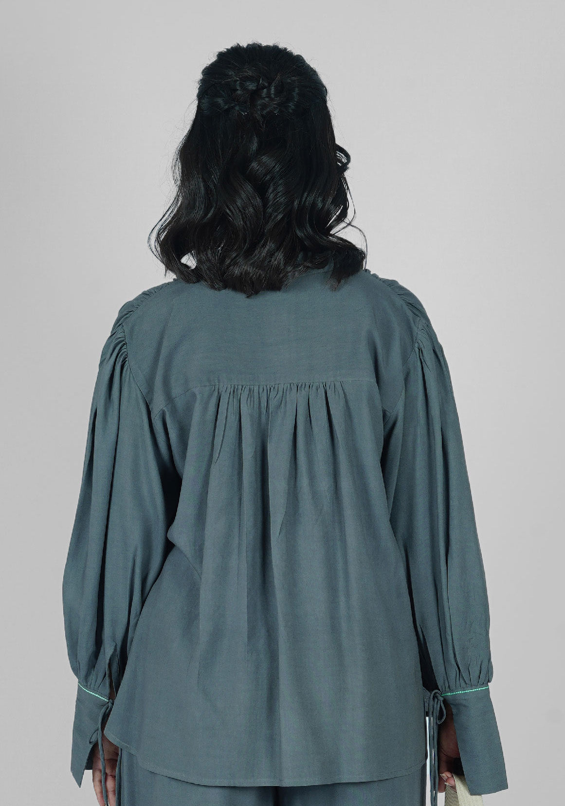 Thread Bloom Gray Shirt