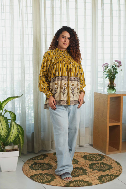 Mittī Phool Smocked Top