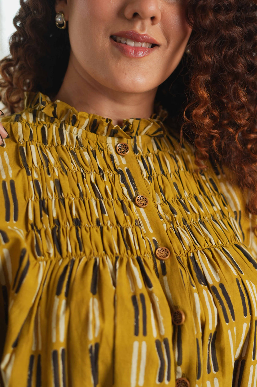 Mittī Phool Smocked Top